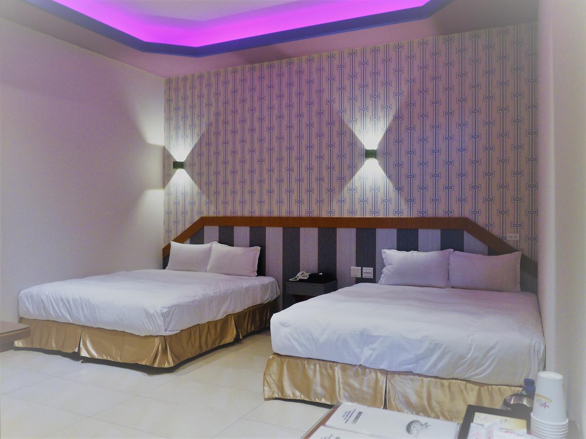 Wei Feng Exquisite Motel Pintung Branch Pingtung Exterior photo