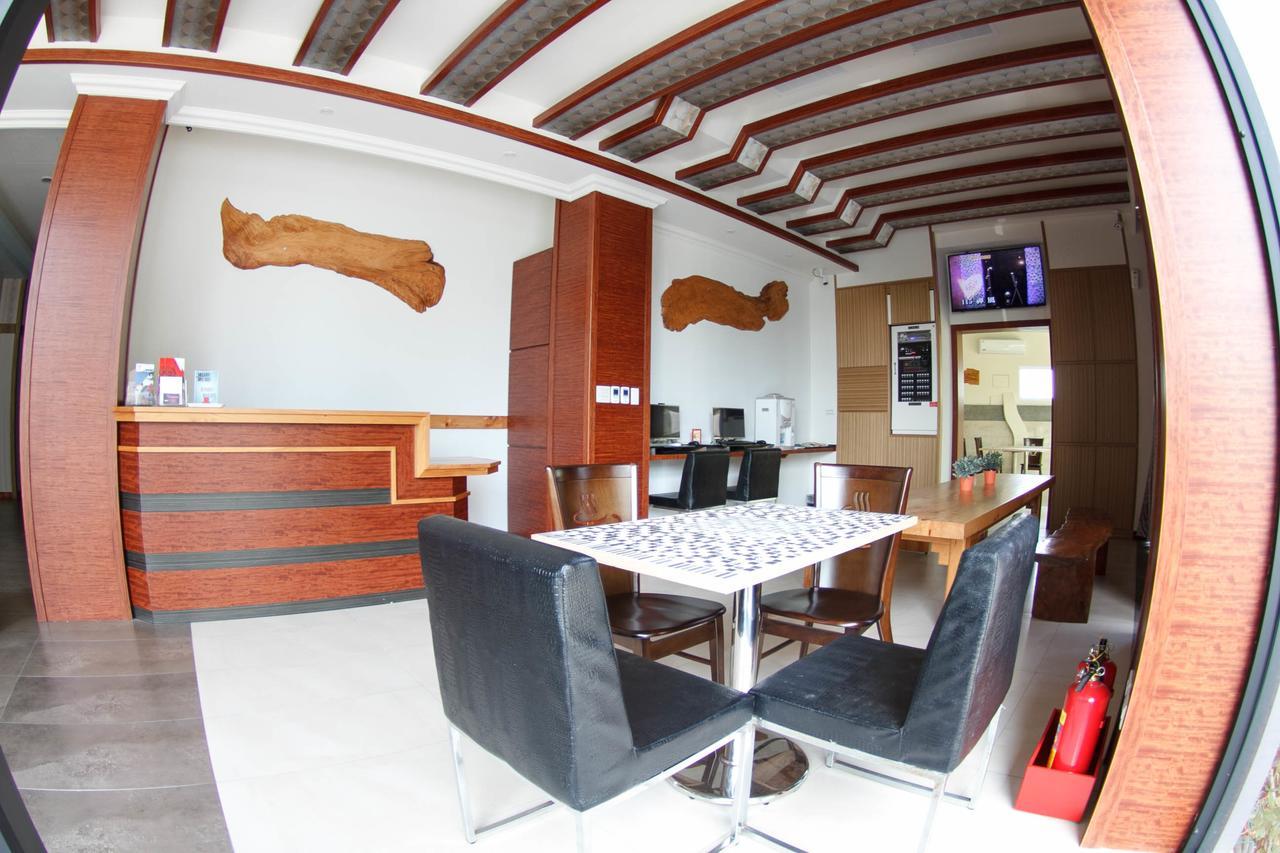 Wei Feng Exquisite Motel Pintung Branch Pingtung Exterior photo